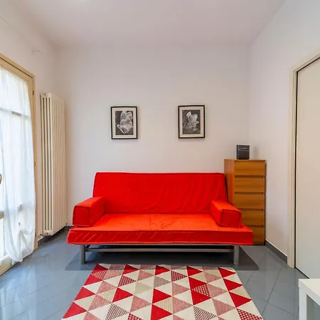 Apartment Falcon House - Nel Cuore Di Parma