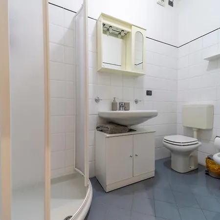 Apartment Falcon House - Nel Cuore Di