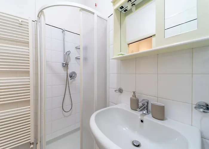 Apartment Falcon House - Nel Cuore Di *